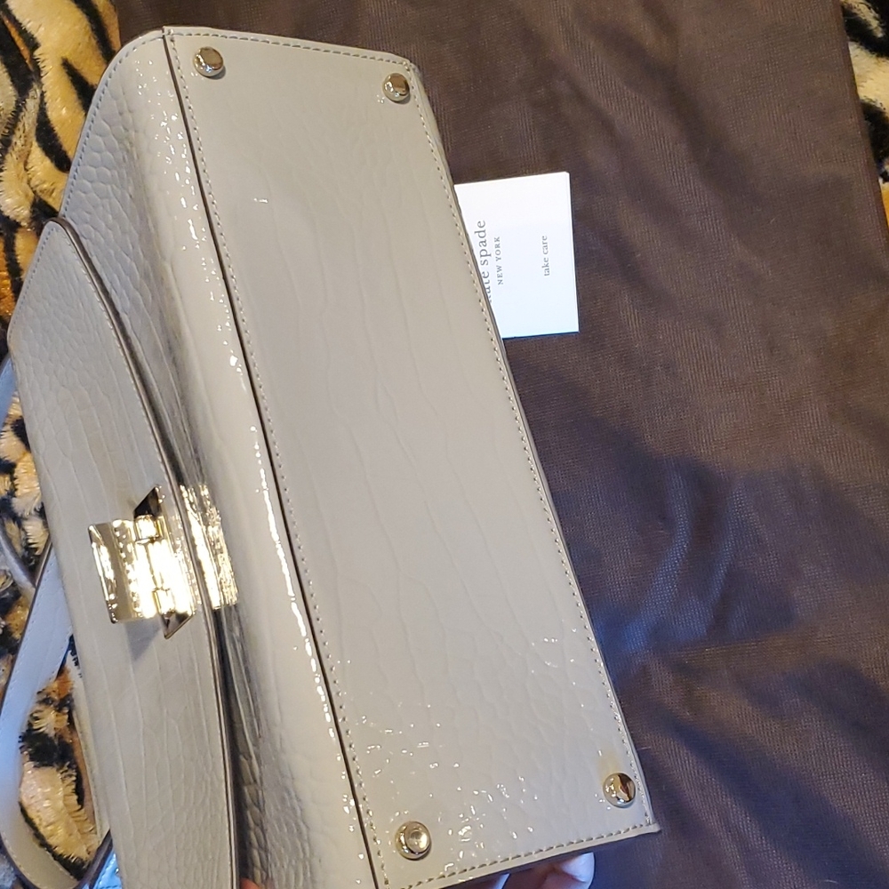 Kate Spade croc embossed leather purse - Picture 9 of 13